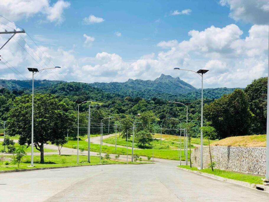 Overlooking Staycation At Sandari Batulao Tagaytay City Ngoại thất bức ảnh