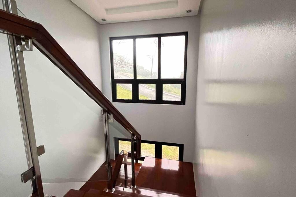 Overlooking Staycation At Sandari Batulao Tagaytay City Ngoại thất bức ảnh