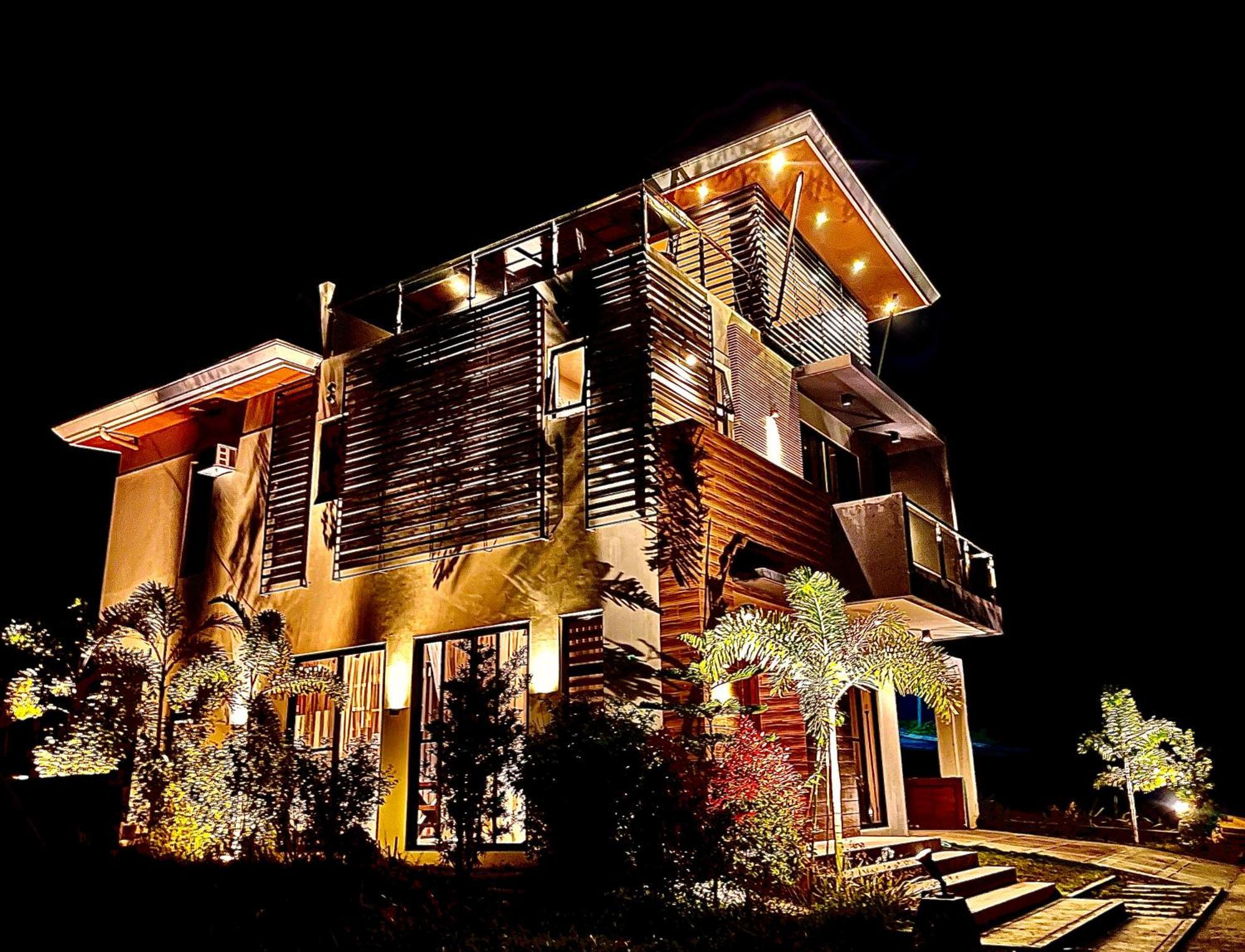 Overlooking Staycation At Sandari Batulao Tagaytay City Ngoại thất bức ảnh