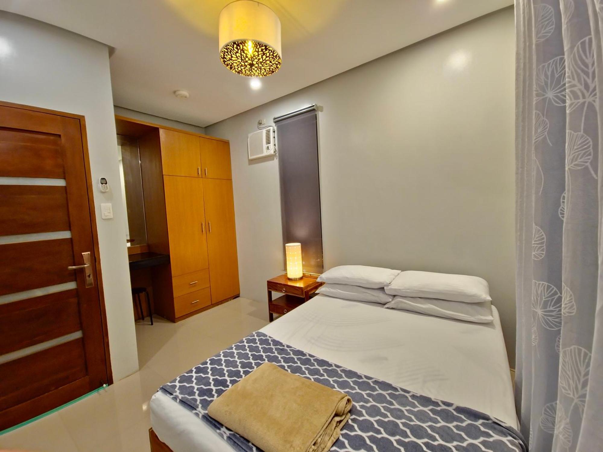 Overlooking Staycation At Sandari Batulao Tagaytay City Ngoại thất bức ảnh