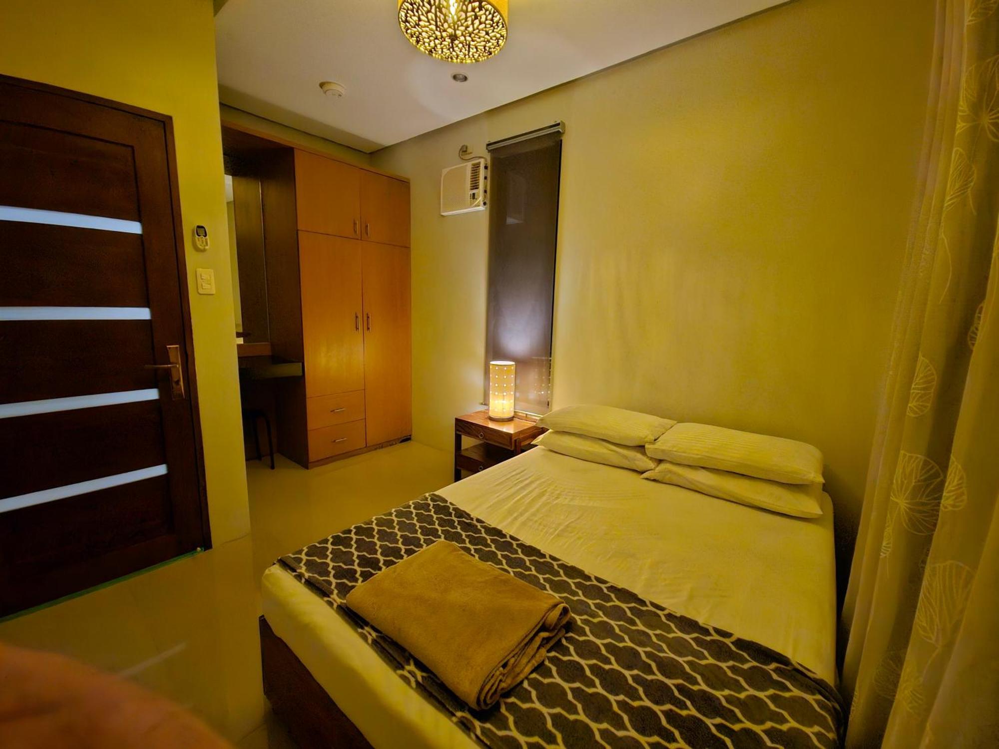 Overlooking Staycation At Sandari Batulao Tagaytay City Ngoại thất bức ảnh